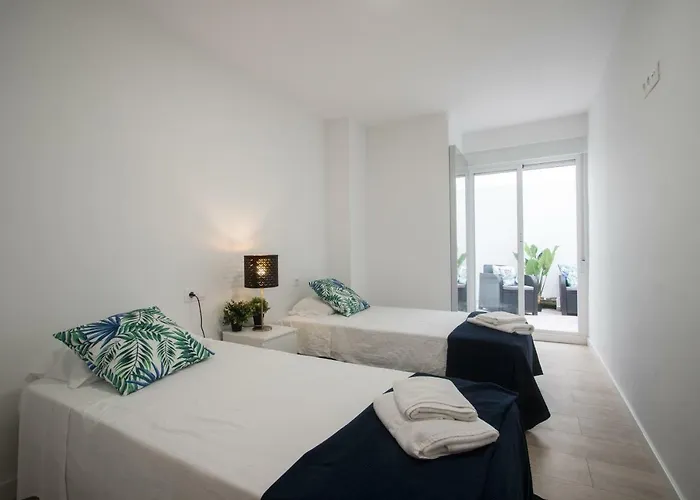 Stylish *new* In W/ 4 Bedrooms Αλικάντε
