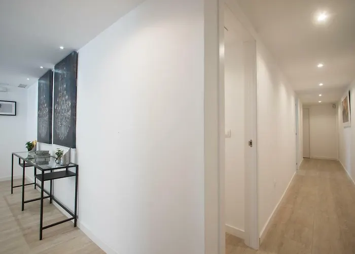 Stylish *new* In W/ 4 Bedrooms Διαμέρισμα Αλικάντε
