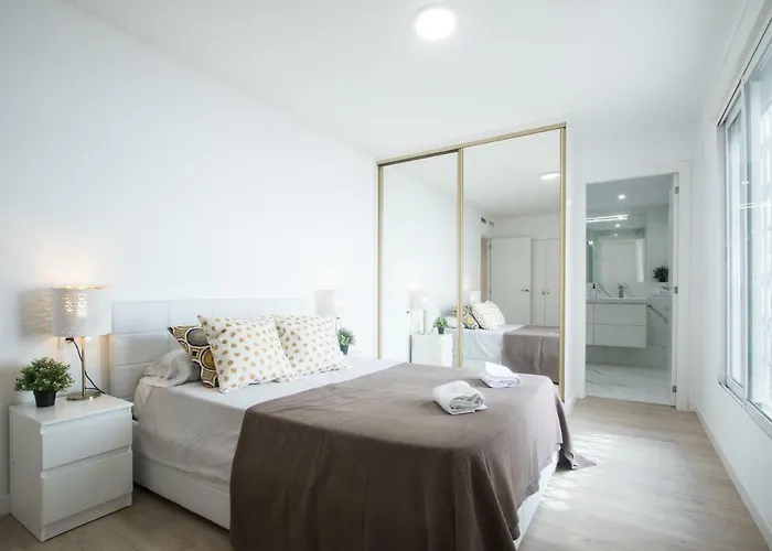 Stylish *new* In W/ 4 Bedrooms Διαμέρισμα *