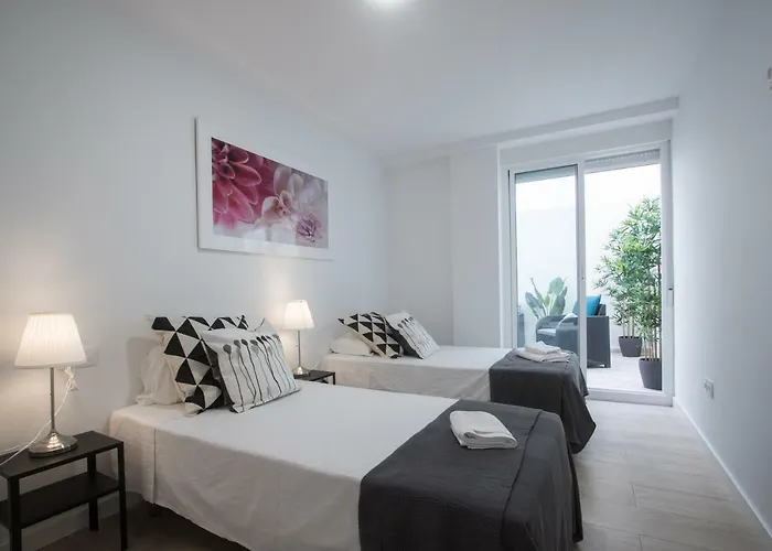 Stylish *new* In W/ 4 Bedrooms Αλικάντε
